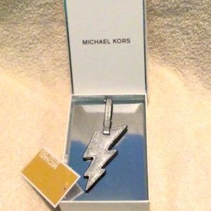 Final sale price❗️just reduced Michael Kori’s leather bag charm